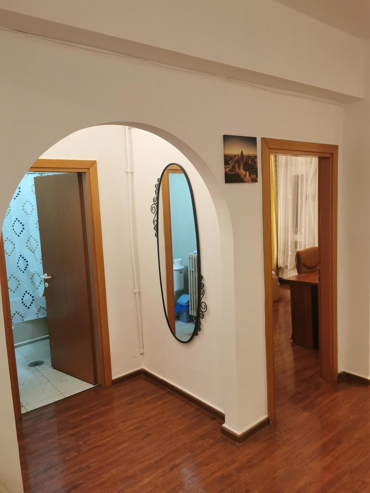 Old Center Apartament Bucureşti Ngoại thất bức ảnh